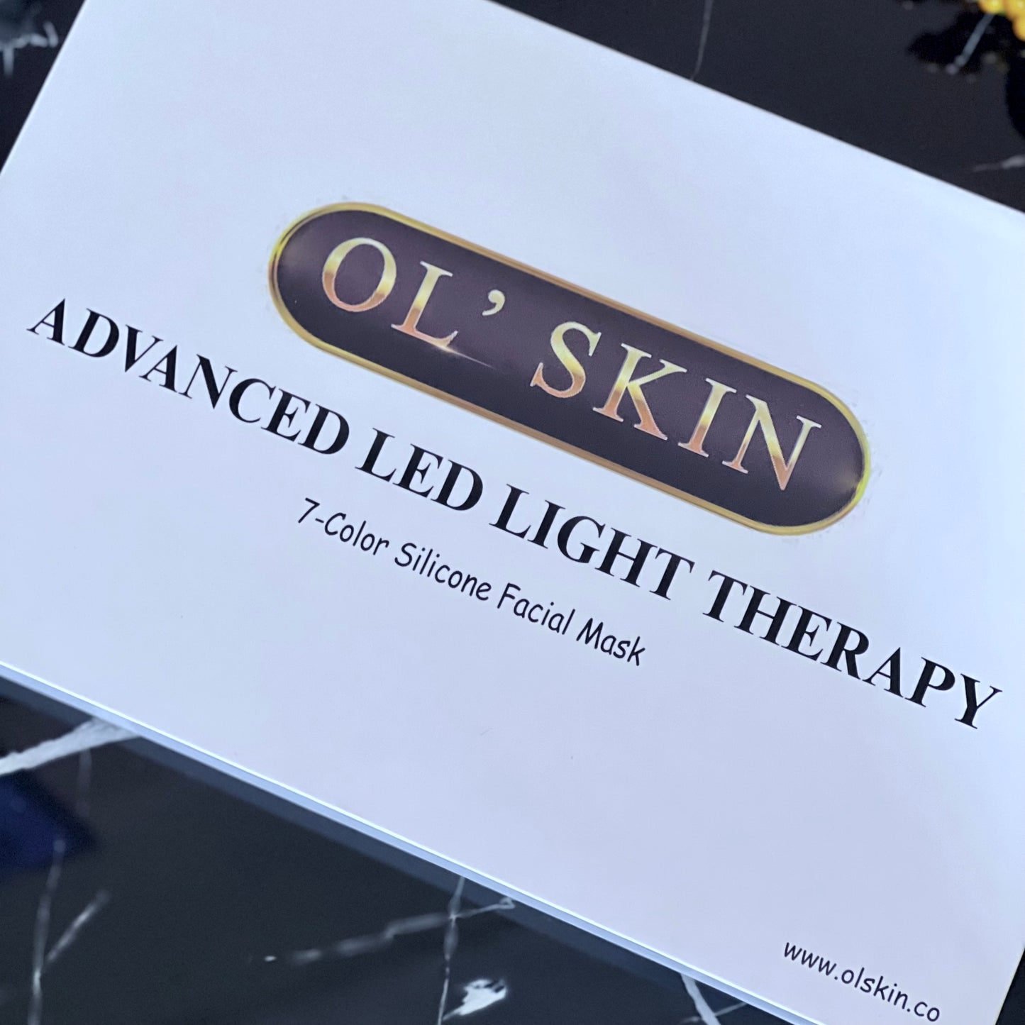 OL'SKIN 7-Color Silicone LED Face Mask